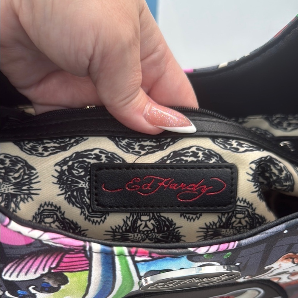Ed Hardy Black and Red Shoulder Bag with Tattoo-Inspired Design - Picture 9 of 11
